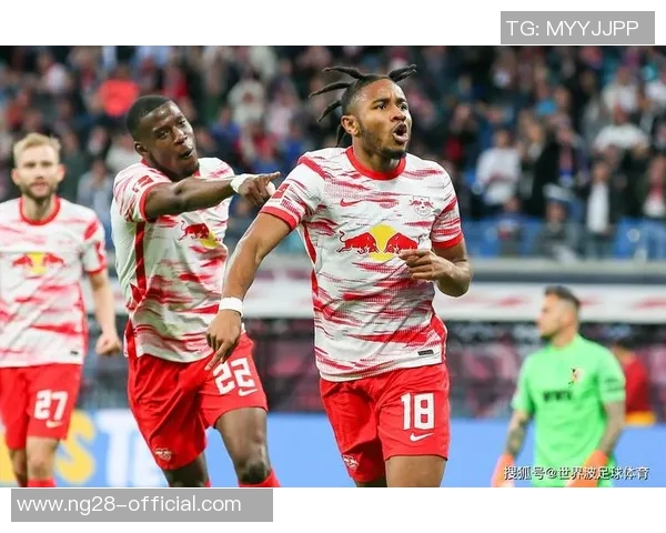 莱比锡逆转曼联全场沸腾精彩瞬间回顾与战报分析 莱比锡逆转曼联全场沸腾精彩瞬间回顾与战报分析