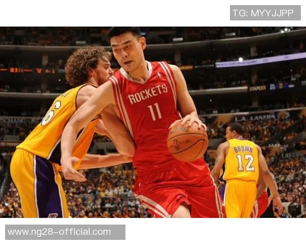 姚明成功完成跟腱手术重返赛场的希望与挑战分析