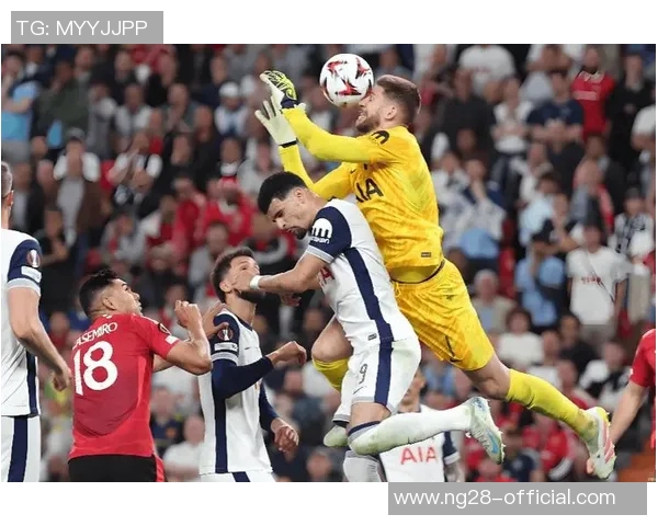 欧冠激战曼城逆转热刺红牌争议引发全场热议与点评