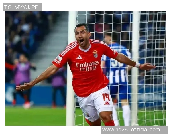 德甲精彩对决波尔图与尤文图斯战成平局帽子戏法点燃全场激情 德甲精彩对决波尔图与尤文图斯战成平局帽子戏法点燃全场激情