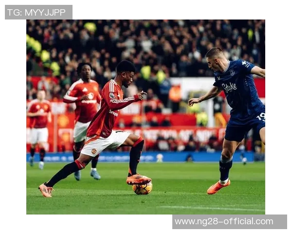 意甲焦点战阿森纳与曼联握手言和0比0精彩瞬间引发全场热议 意甲焦点战阿森纳与曼联握手言和0比0精彩瞬间引发全场热议