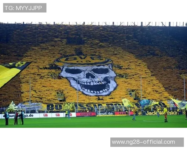 足总杯激战平局多特蒙德与马竞的战术较量与乌龙球瞬间解析